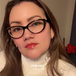 Meet your Posher, Norma